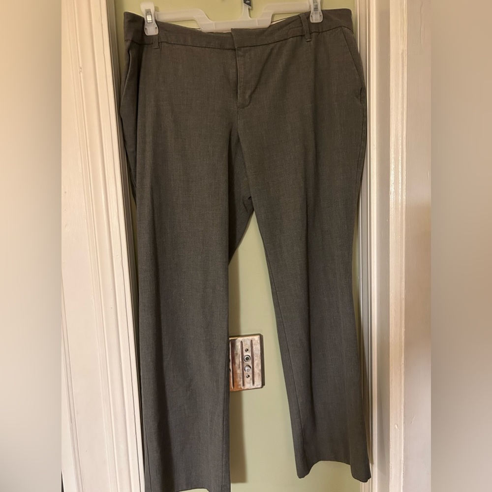 Old Navy Grey Ankle Pants Very Good Condition